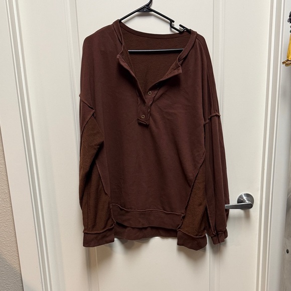 Amazon Essentials Women's Maroon Button-Up Sweatshirt - Picture 3 of 12
